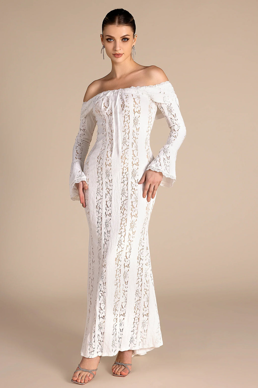 Heqet Strapless Lace Maxi Dress