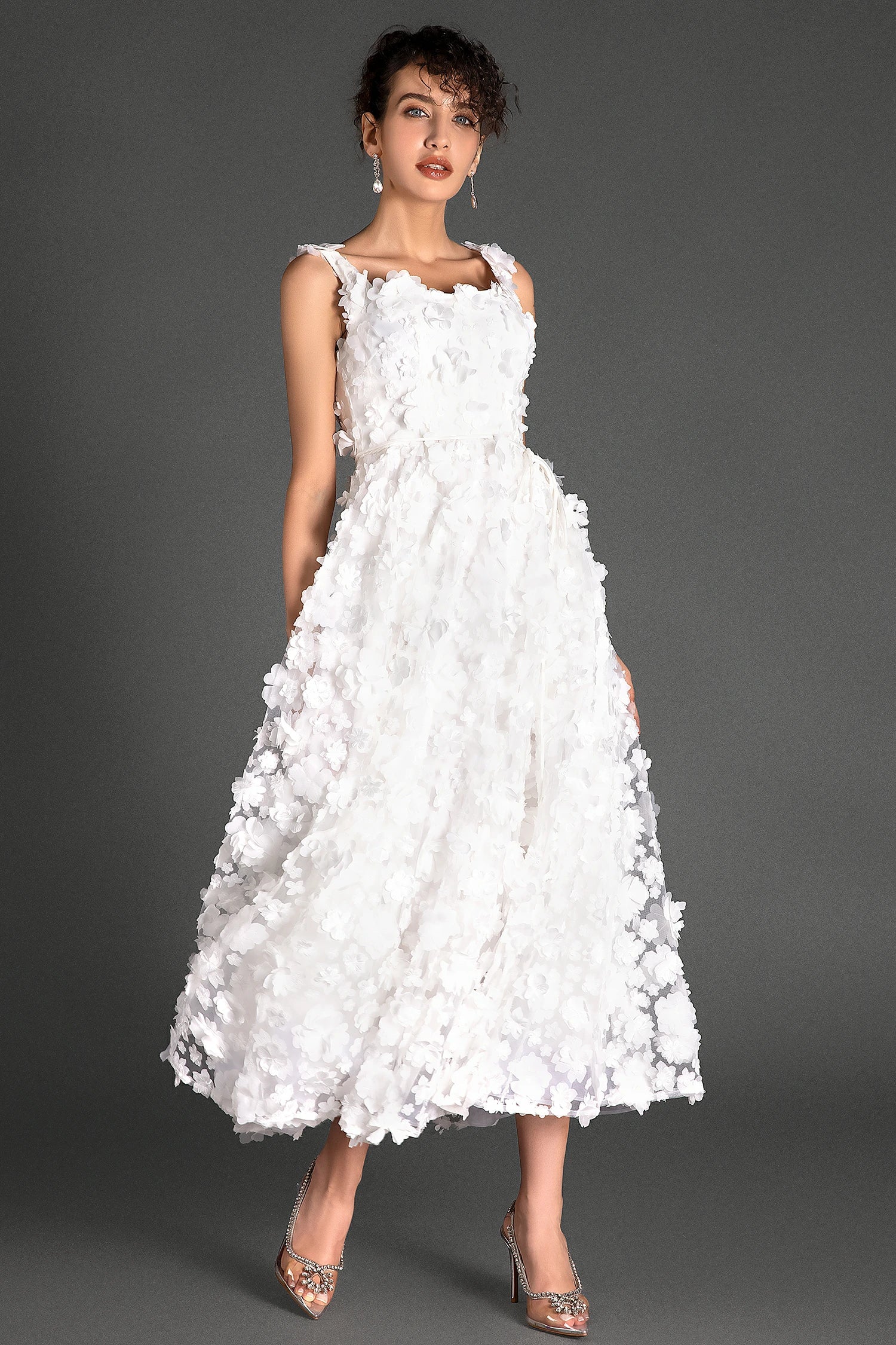 Ninia Floral Embroidered Puffy Dress