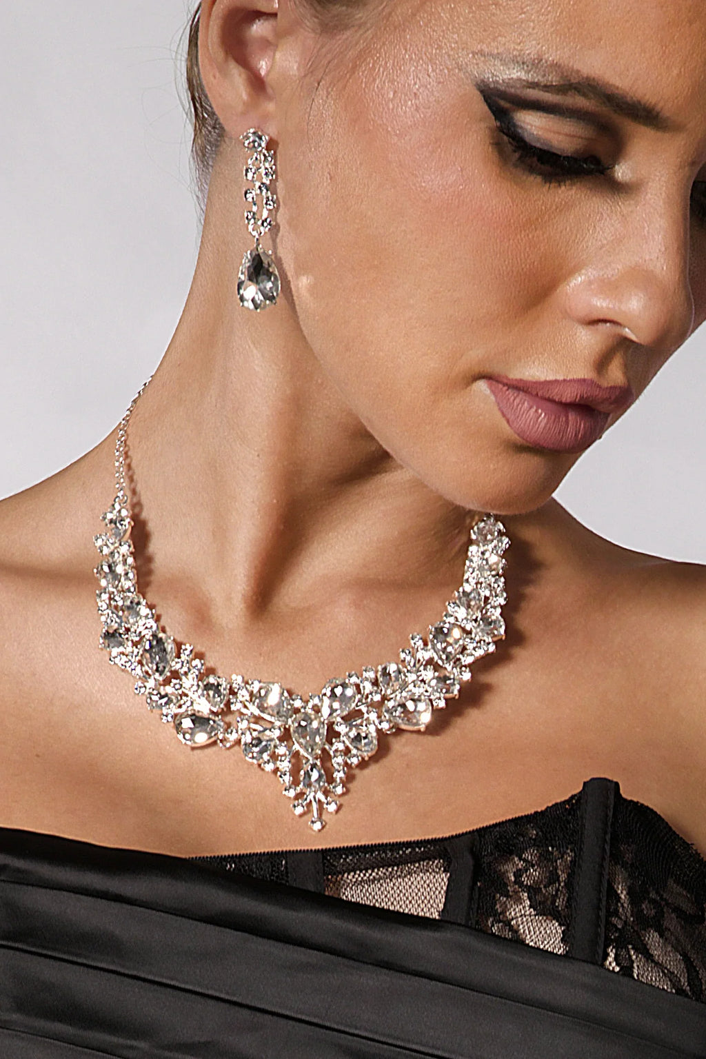 Wendy Rhinestone Cubic Necklace With Earrings