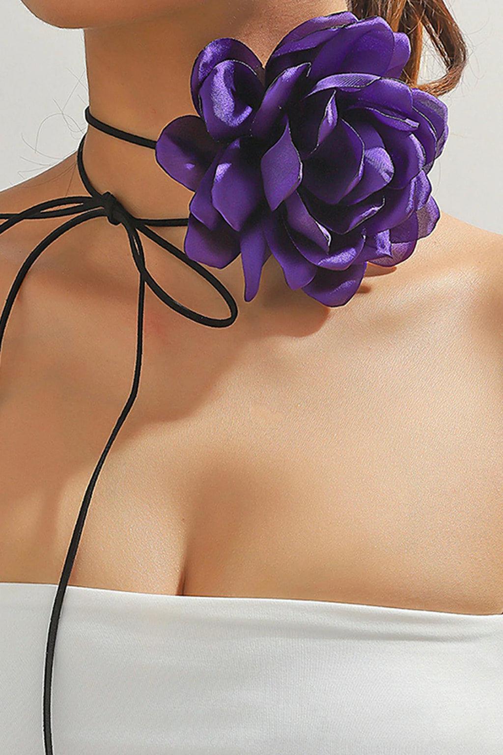 Brinny Oversized Floral Collar Necklace Accessory