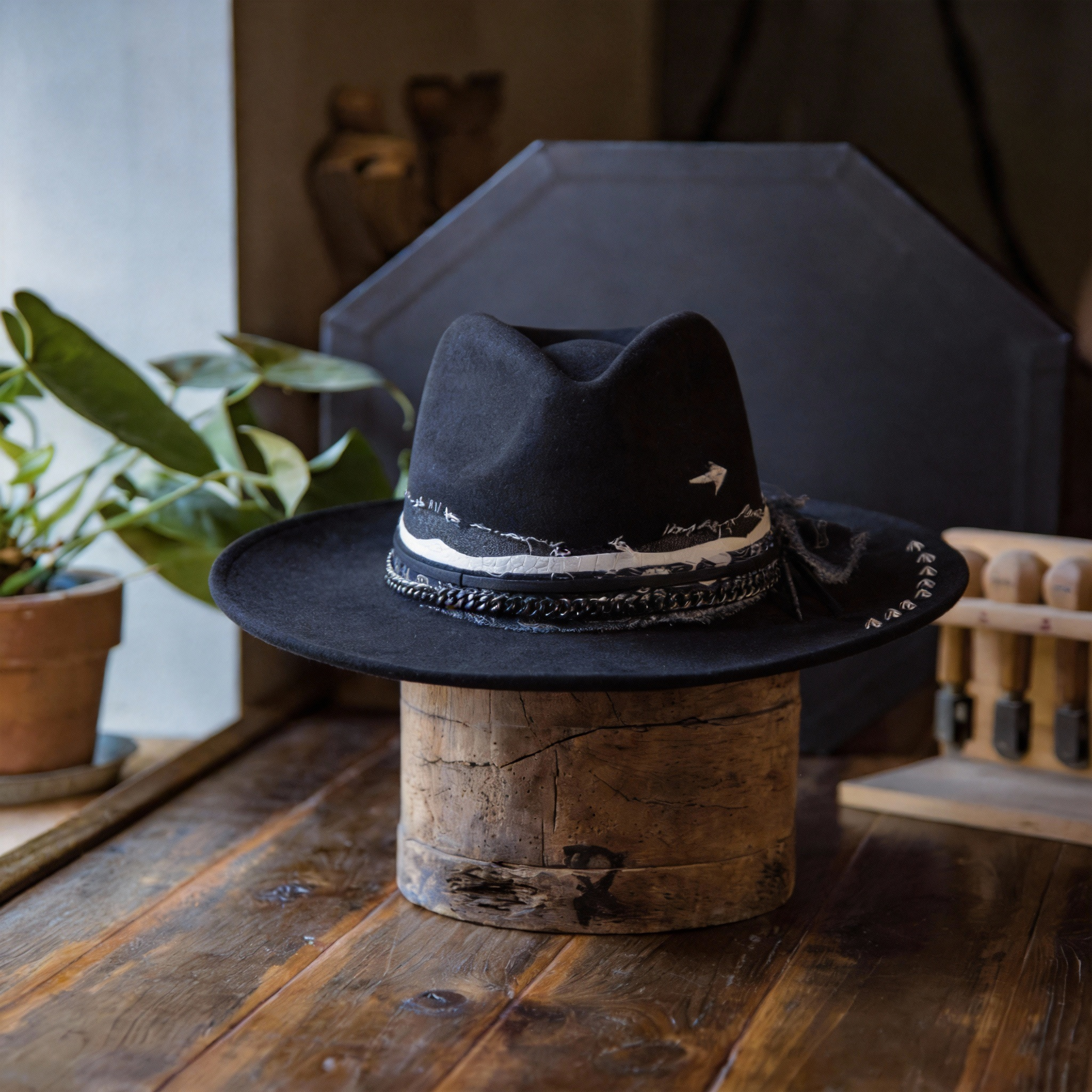 Aged Look Black Fur Felt Hat