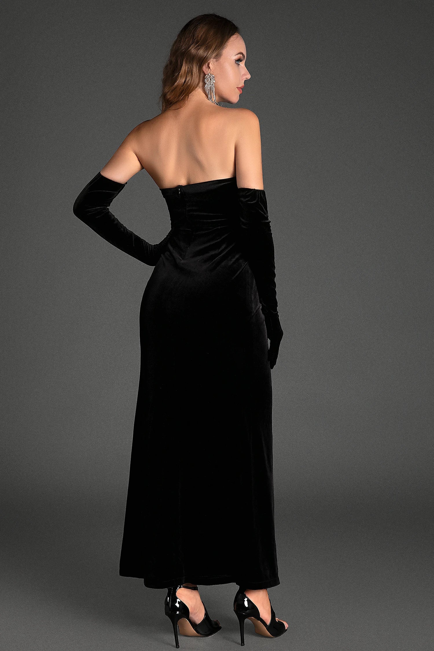 Mundea Velvet High Slit Rhinestone Dress With Gloves
