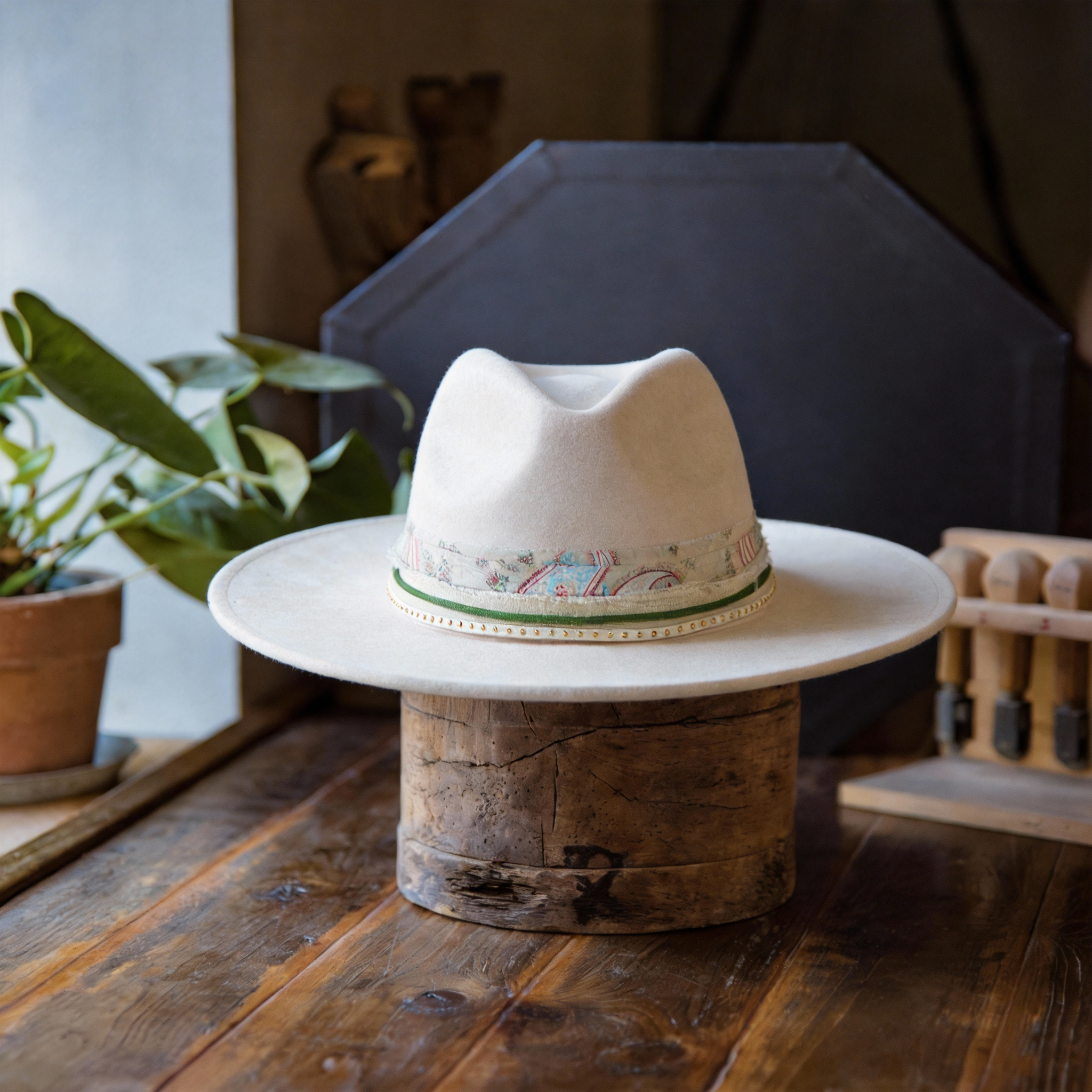 Premium White Fur Felt Hat